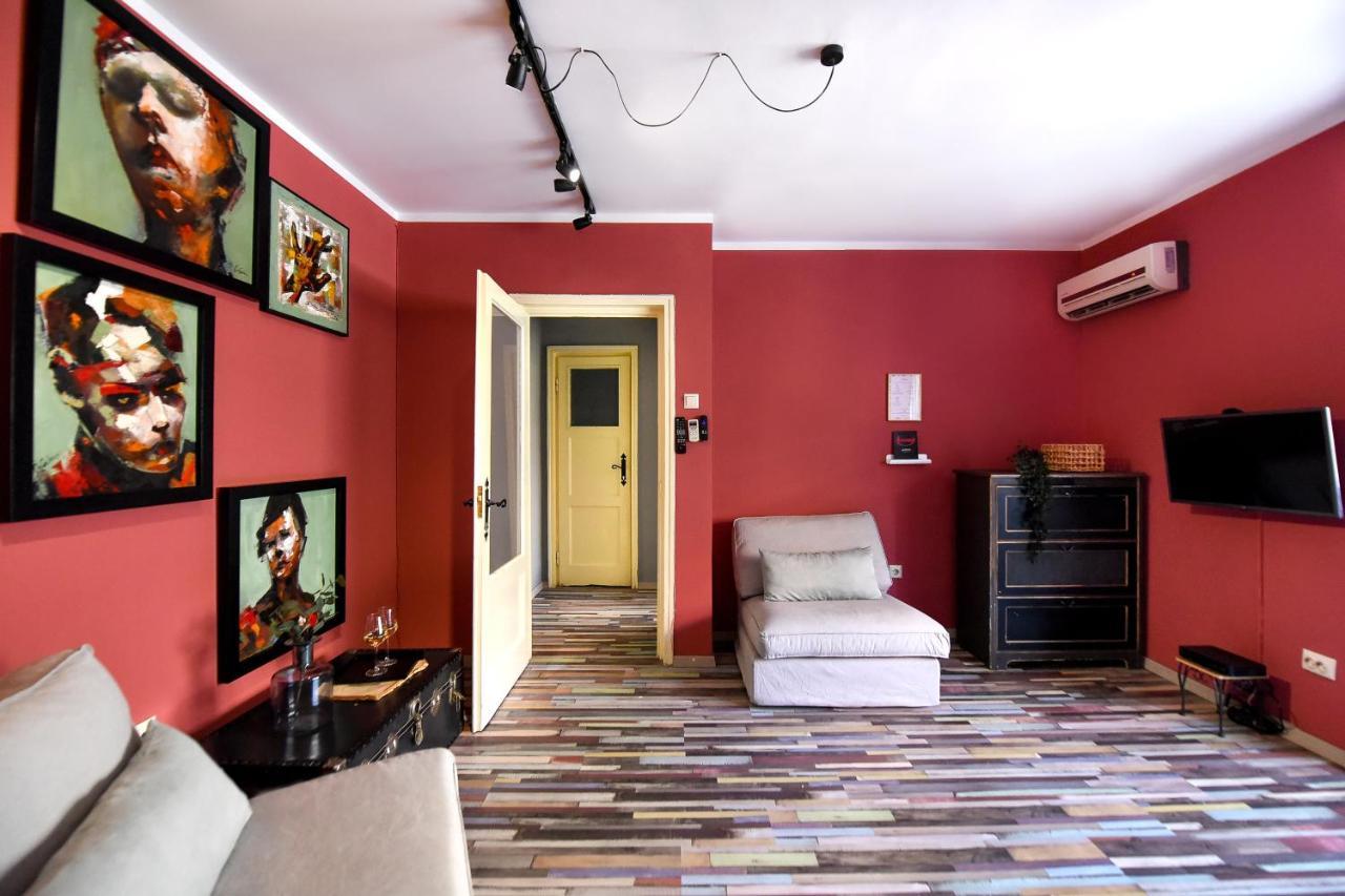 Captivating Old Town Apartment Bucharest Exterior photo